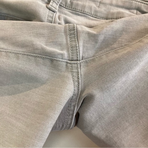 NYDJ Sz 14  Alina Jeggings High Rise Light Grey Soft Stretch Jeans - Picture 7 of 11